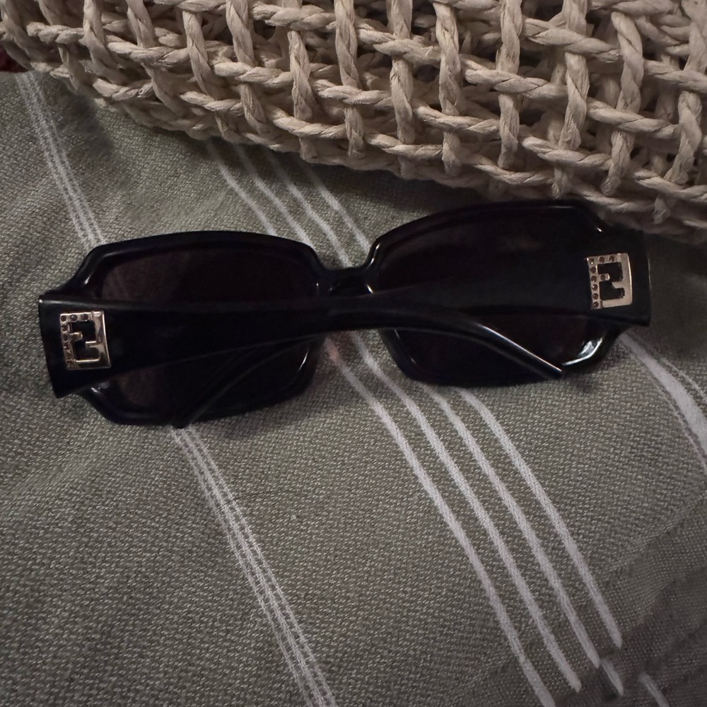 Fendi Sunglasses FS342R 001 Black Italy 58-16-125- EUC